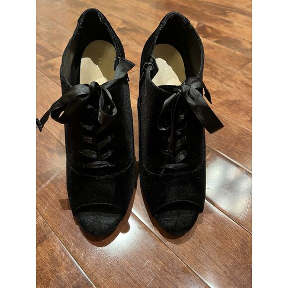 Kelly and Katie Black Open Toed Velvet Heeled Ankle Boot Sz 10 Bow tie Stiletto - Picture 4 of 16